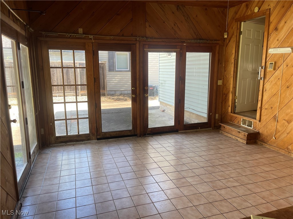 Orasz 02 - Residential