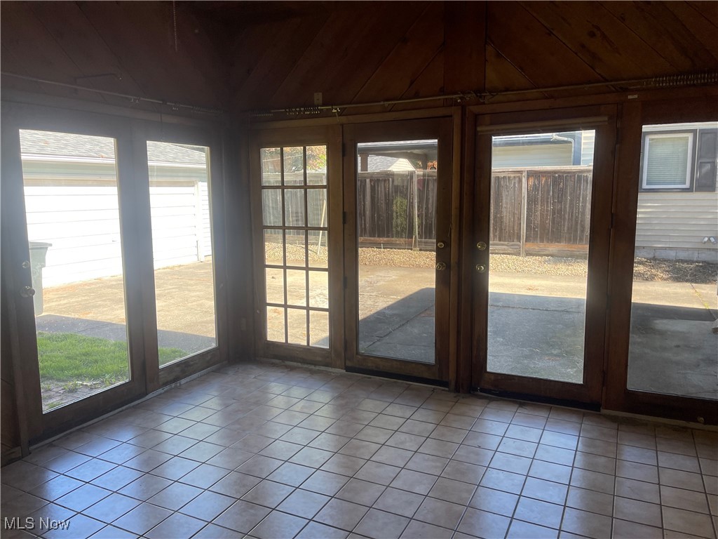 Orasz 02 - Residential