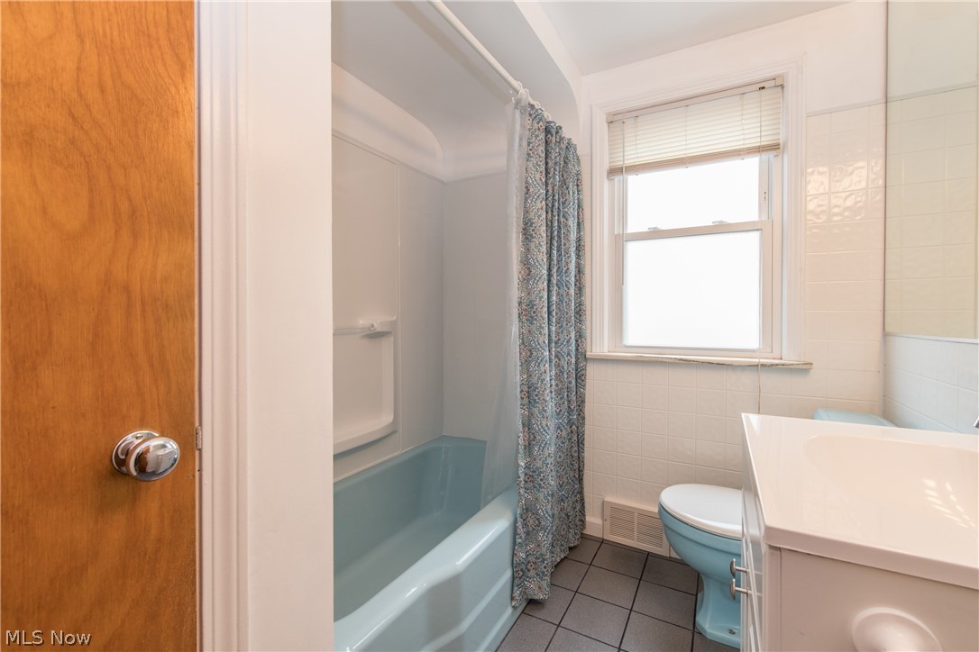 Purdy & Roads Silsby-Idlewood - Residential Income