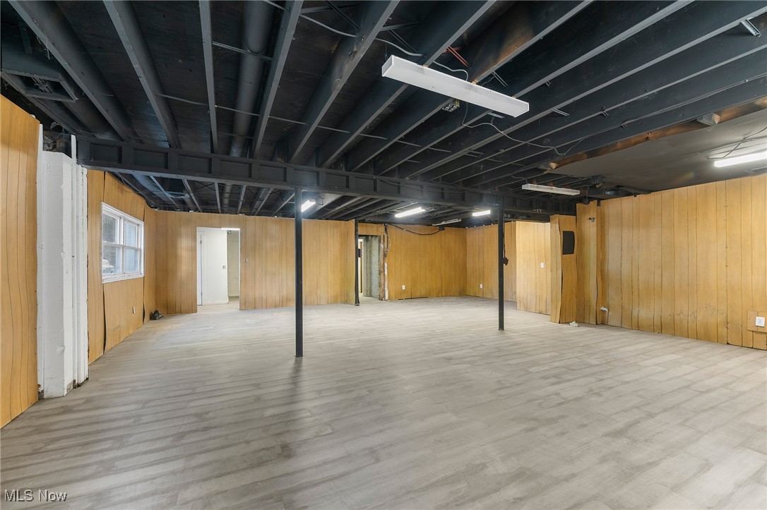 Hubbard City - Commercial Sale