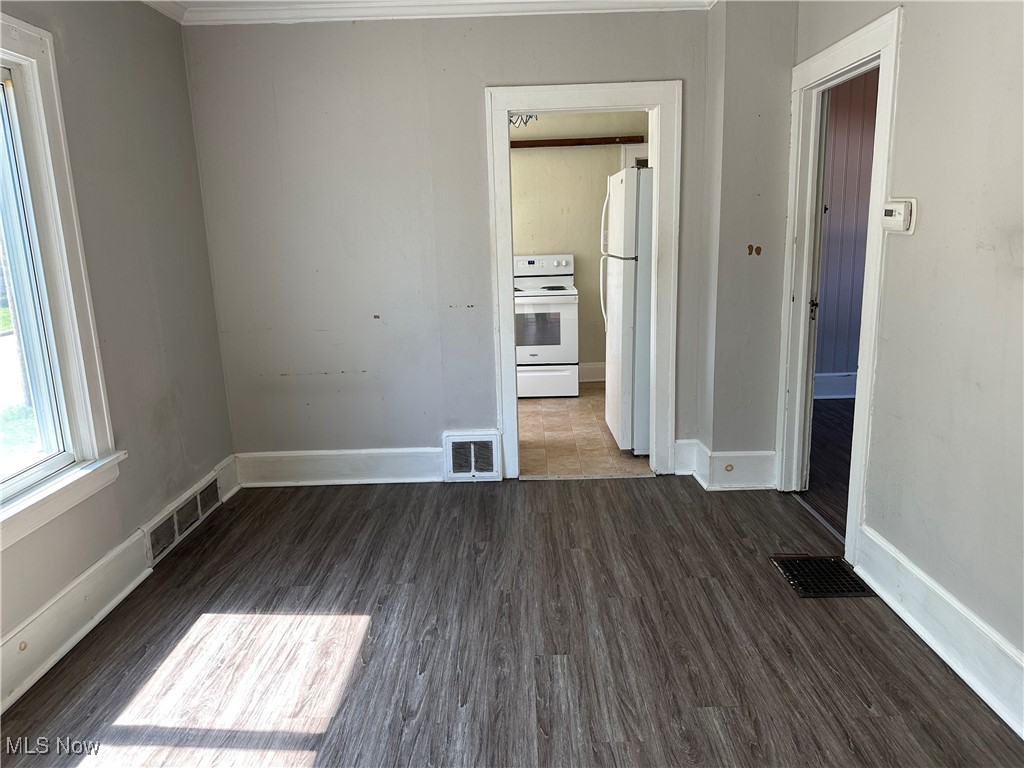 159 Forest Drive, Bedford, Ohio image 3
