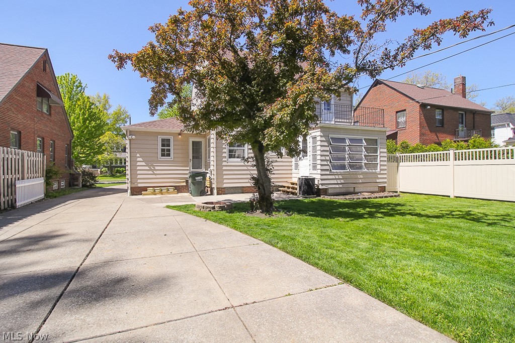 Utopia Bach 02 - Residential