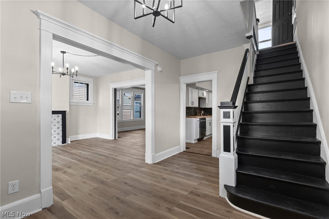 725 S 4th Street