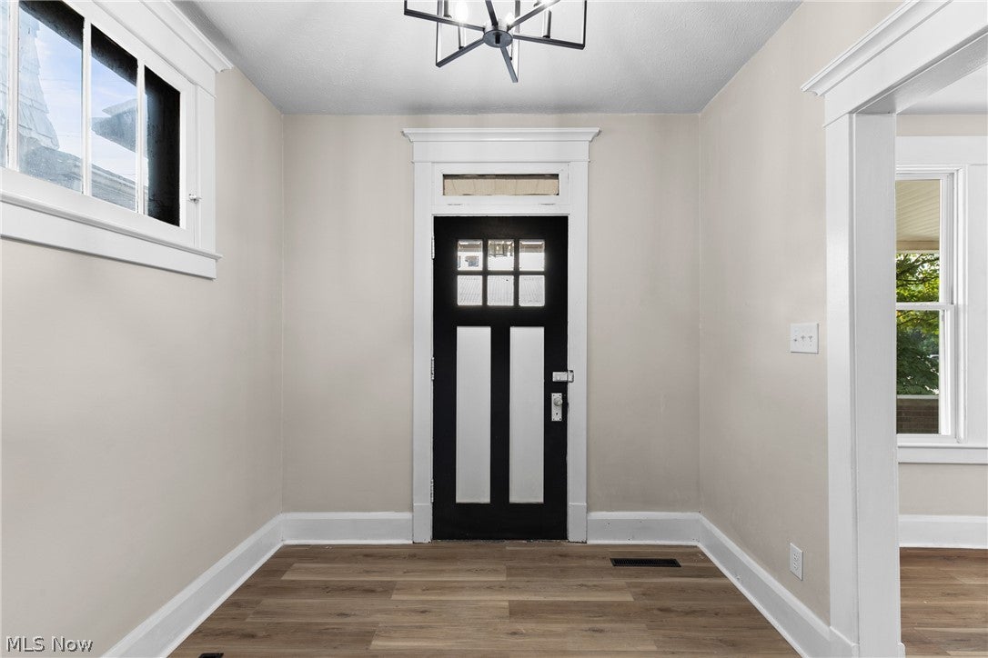 725 S 4th Street