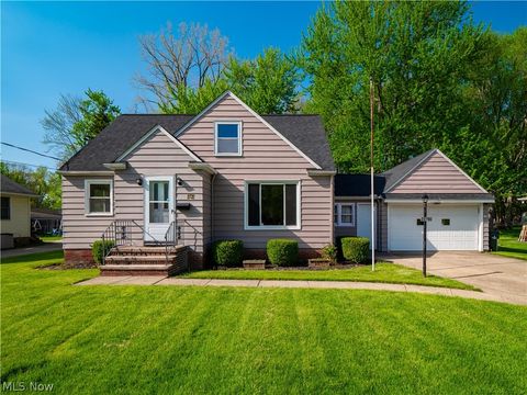 Homes For Sale - 23790 Elm Road<br/> North Olmsted, OH 44070