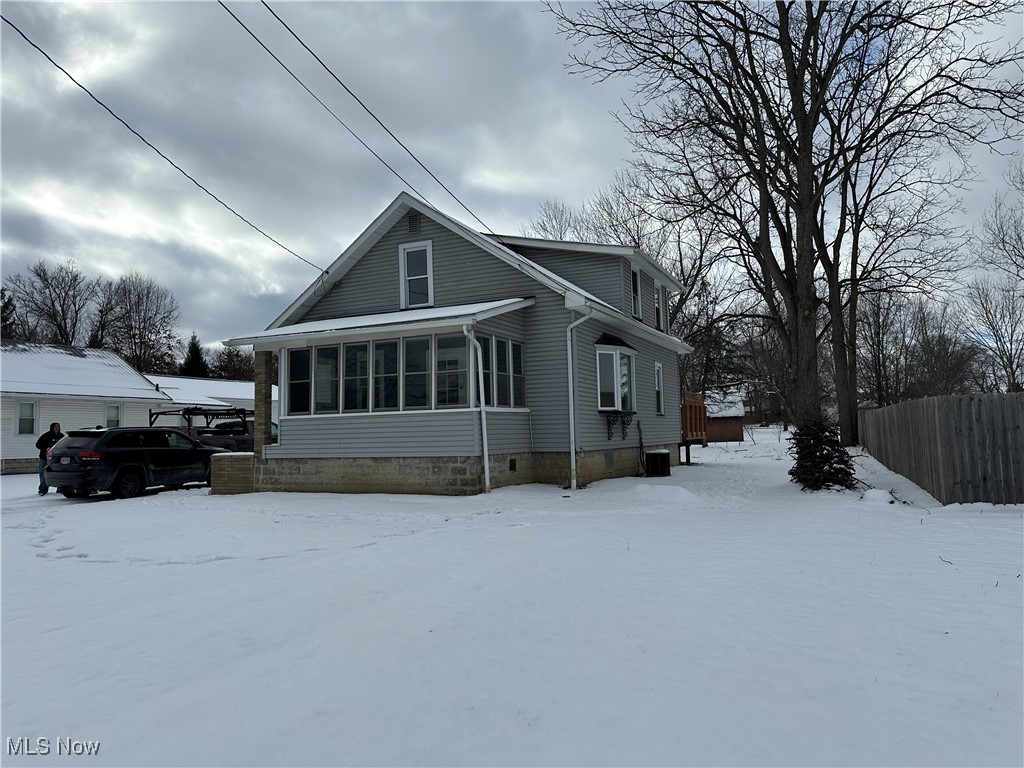 60 Taylor Road, Barberton, Ohio image 1