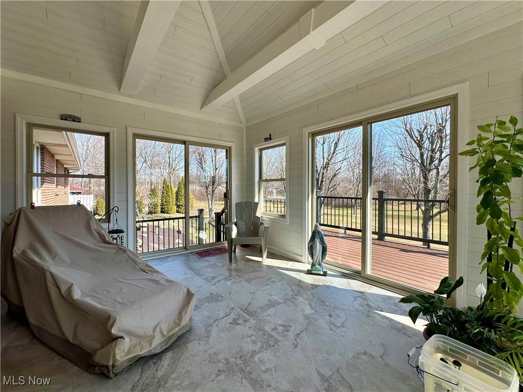 365 Sunset Drive, Brookfield, Ohio image 15
