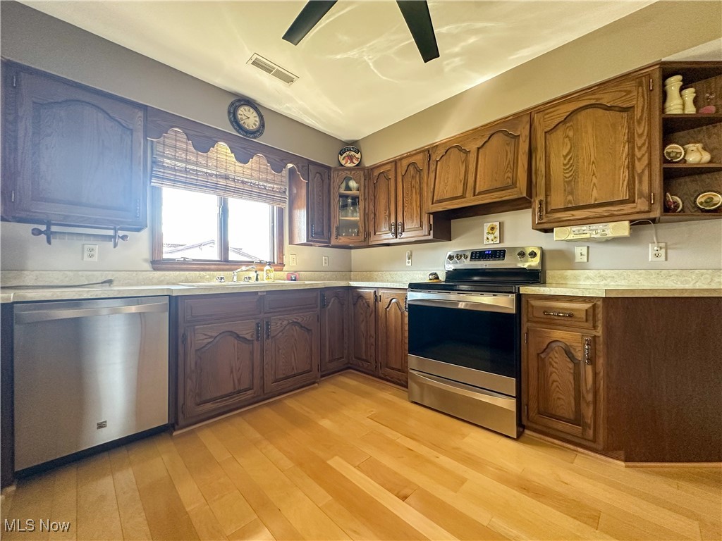 365 Sunset Drive, Brookfield, Ohio image 24