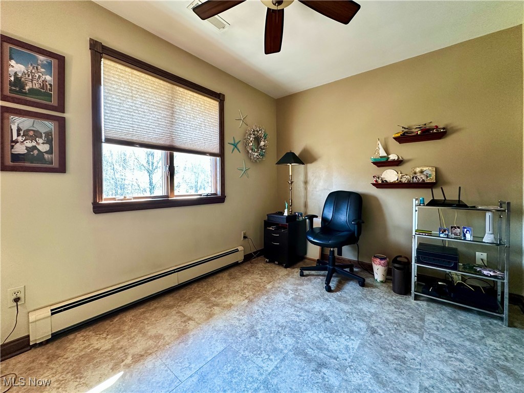 365 Sunset Drive, Brookfield, Ohio image 39