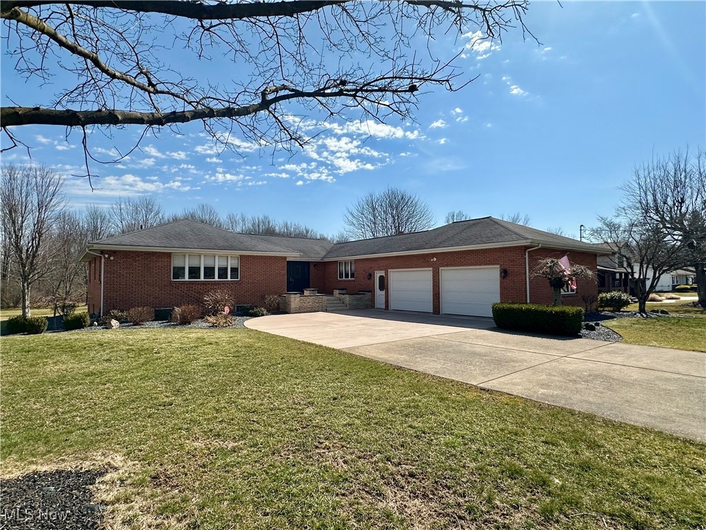 365 Sunset Drive, Brookfield, Ohio image 50