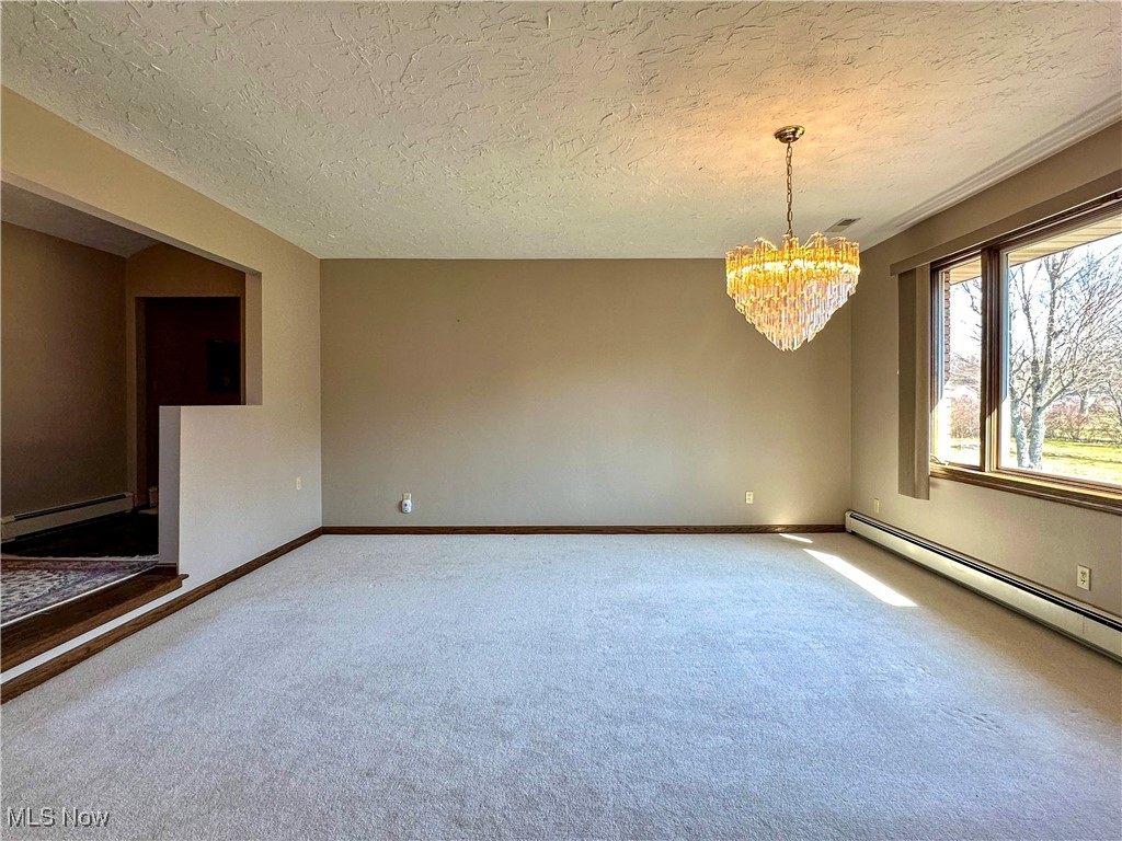 365 Sunset Drive, Brookfield, Ohio image 10
