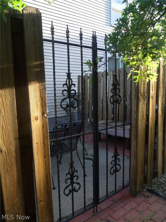 Maplecreek Townhouses - Residential