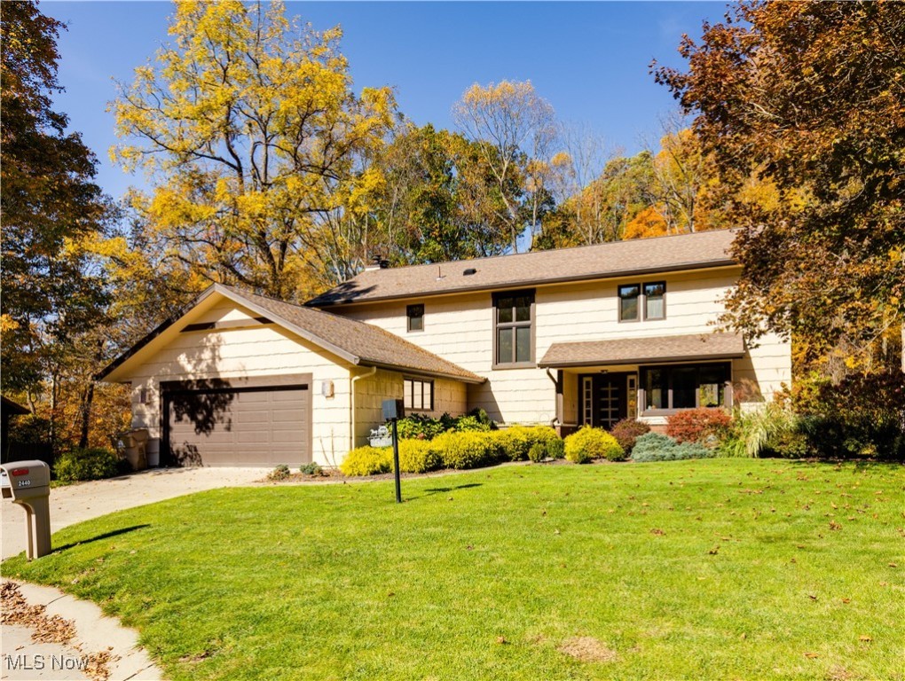 2440 Deepridge Circle, Akron, Ohio image 2