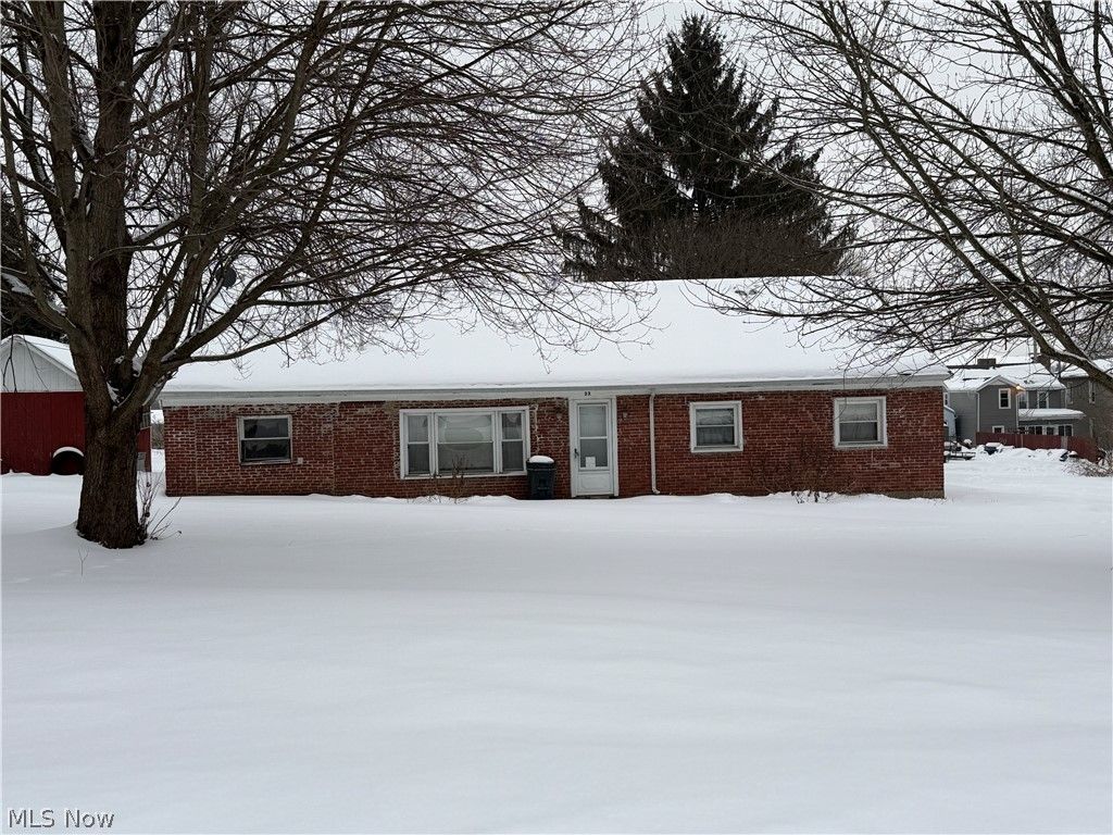 Photo of 35 Center Street, Leetonia, OH 44431 (MLS # 5186991)