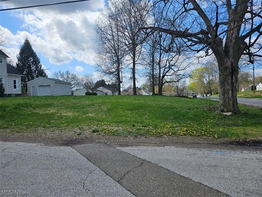 974 GARDNER BLVD, NORTON, OH 44203 - Image ddecb1cbaefb0bfc85b182a0614eb91a/747738261