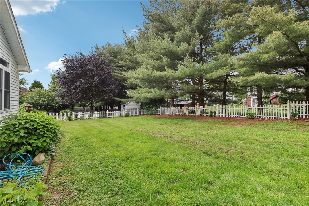 641 Bobwhite Trail, Akron, Ohio image 38