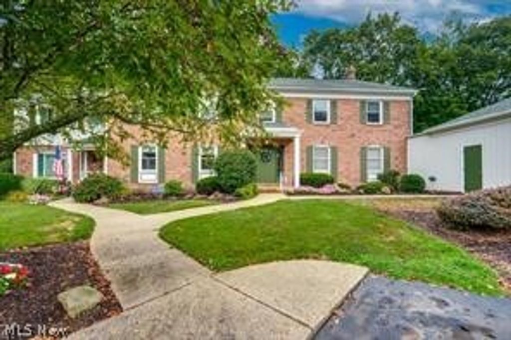 Photo of 1603 S Main Street #B, North Canton, OH 44709 (MLS # 5195596)