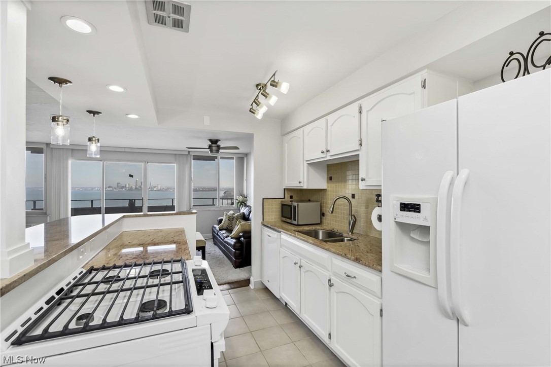 The Carlyle - Residential