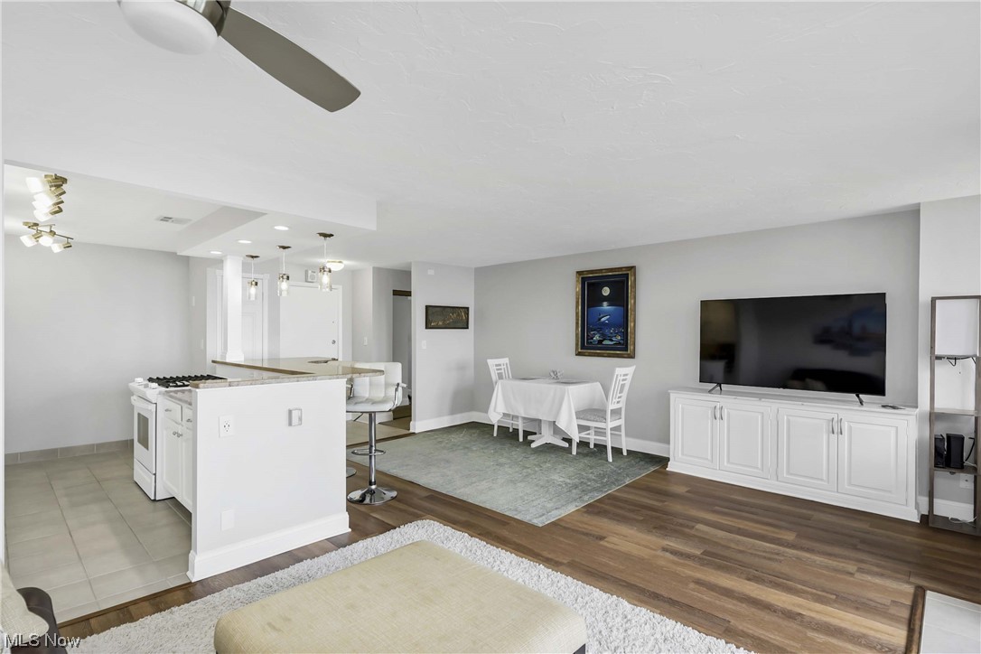 The Carlyle - Residential