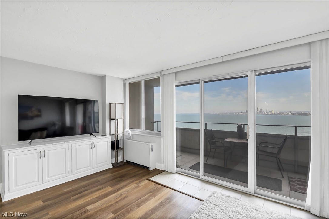 The Carlyle - Residential