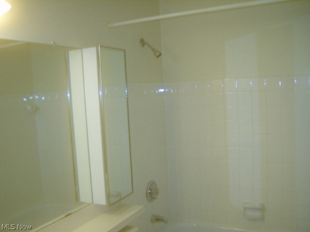 Carlyle Condo - Residential Lease