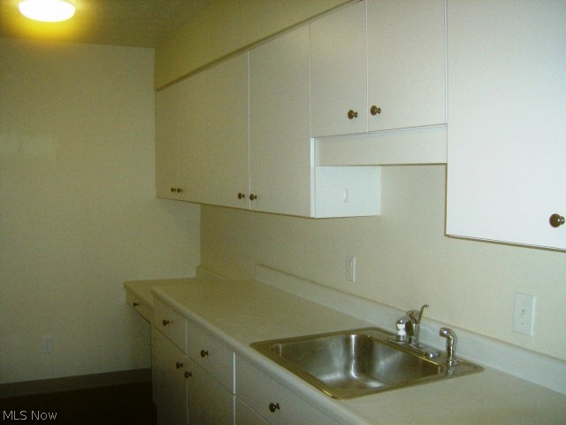 Carlyle Condo - Residential Lease