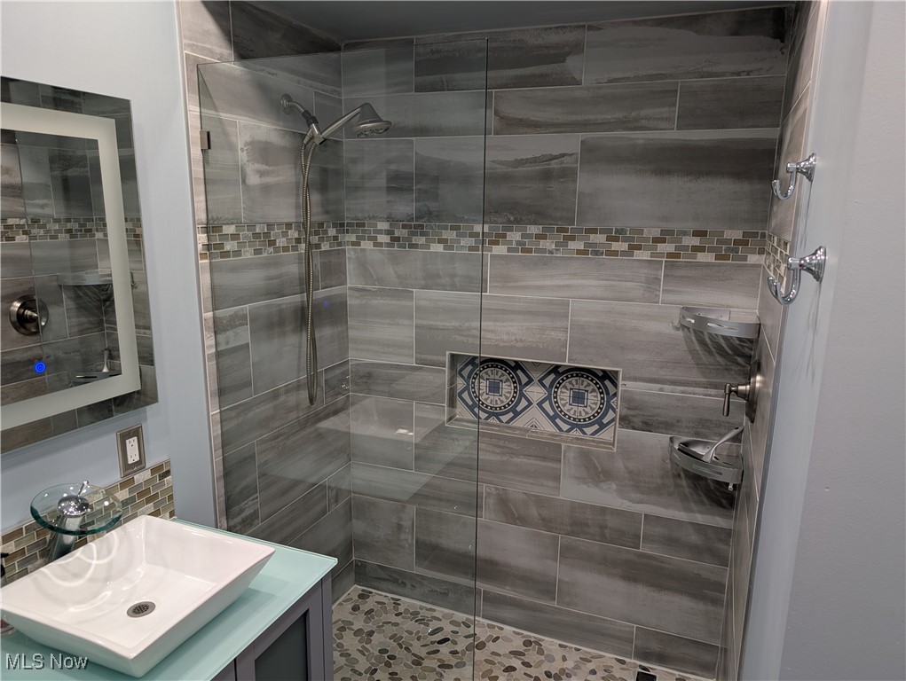 2760 Anna Court, Green, Ohio image 28