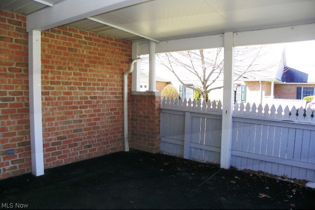 Hartville Country Commons Condo - Residential