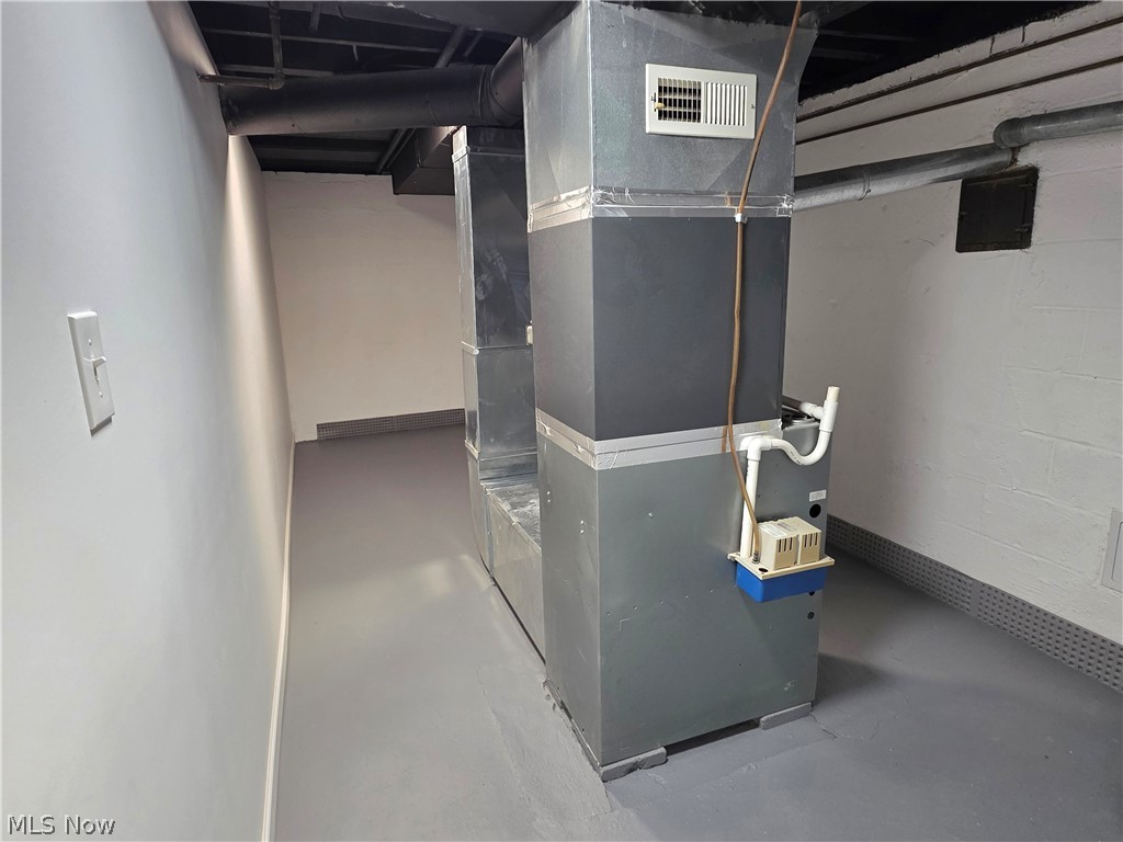 West/River Tr #2 - Residential