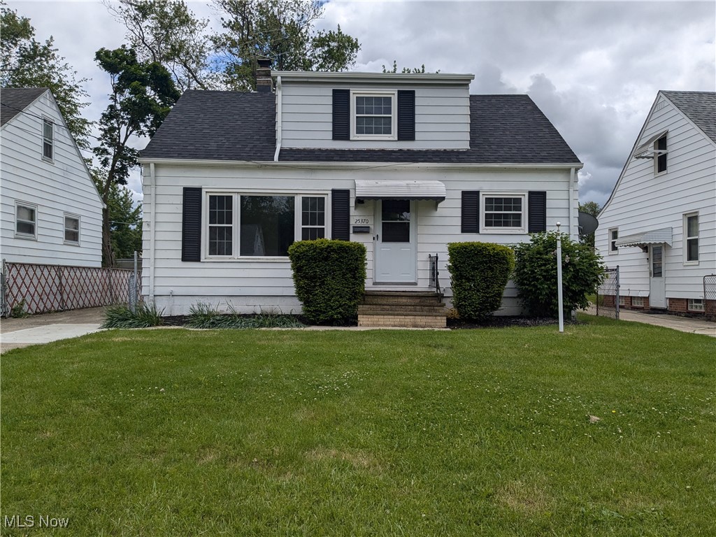 25370 Farringdon Avenue, Euclid, Ohio image 2