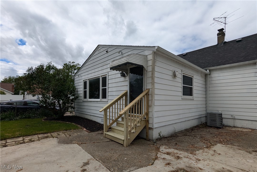 25370 Farringdon Avenue, Euclid, Ohio image 31