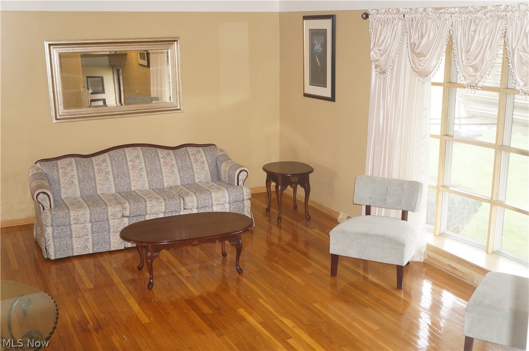 East Dawnwood Inc Skline Heights S - Residential