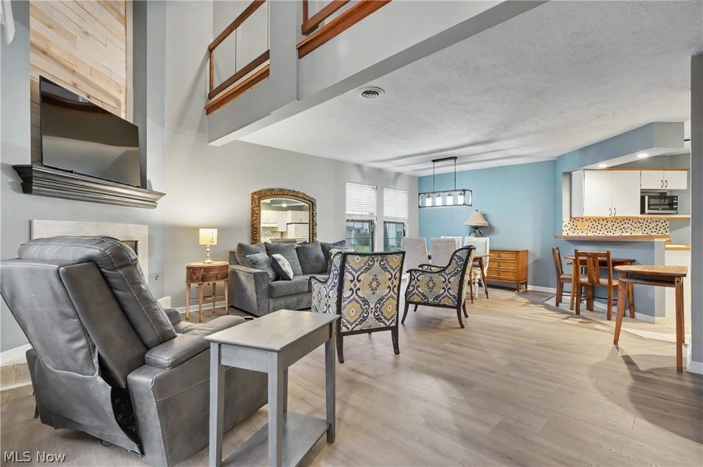 Photo of 1323 Red Tail Hawk Court #4, Youngstown, OH 44512 (MLS # 5193583)