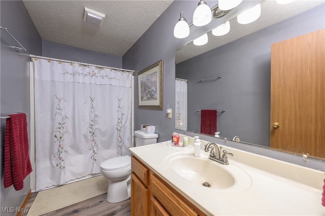 Cedarwood Condo - Residential