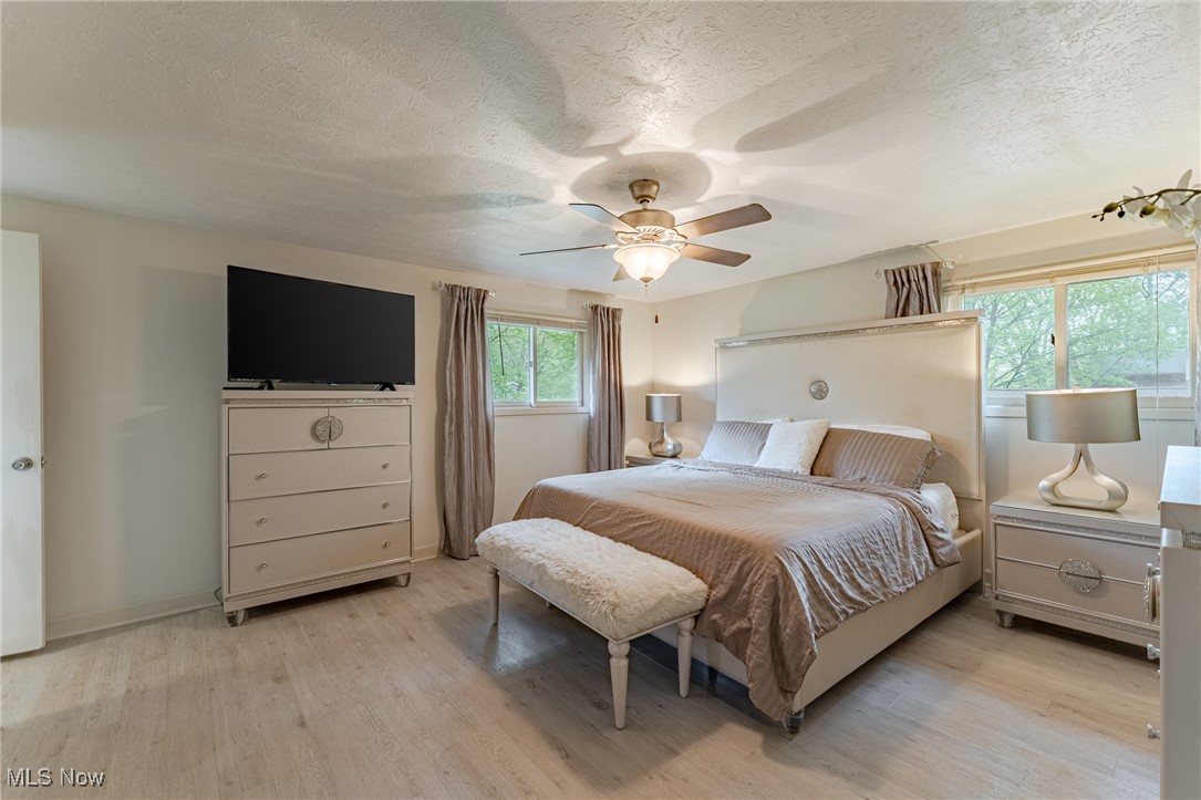 33373 Cromwell Drive, Solon, Ohio image 18