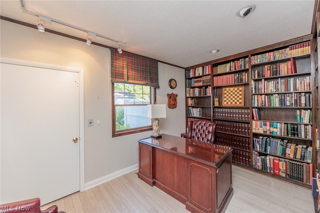 Woods/Westlake - Residential