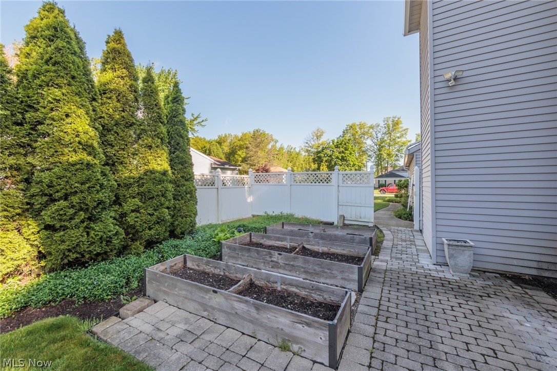 Woods/Westlake - Residential