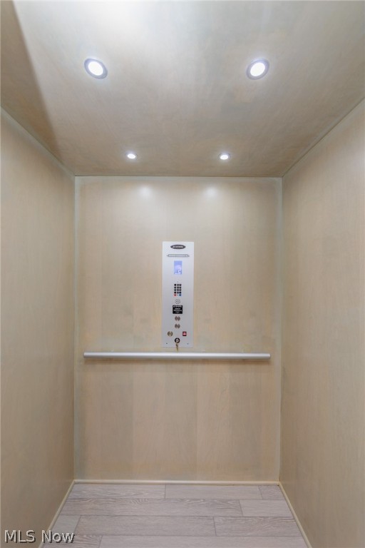 Woods/Westlake - Residential