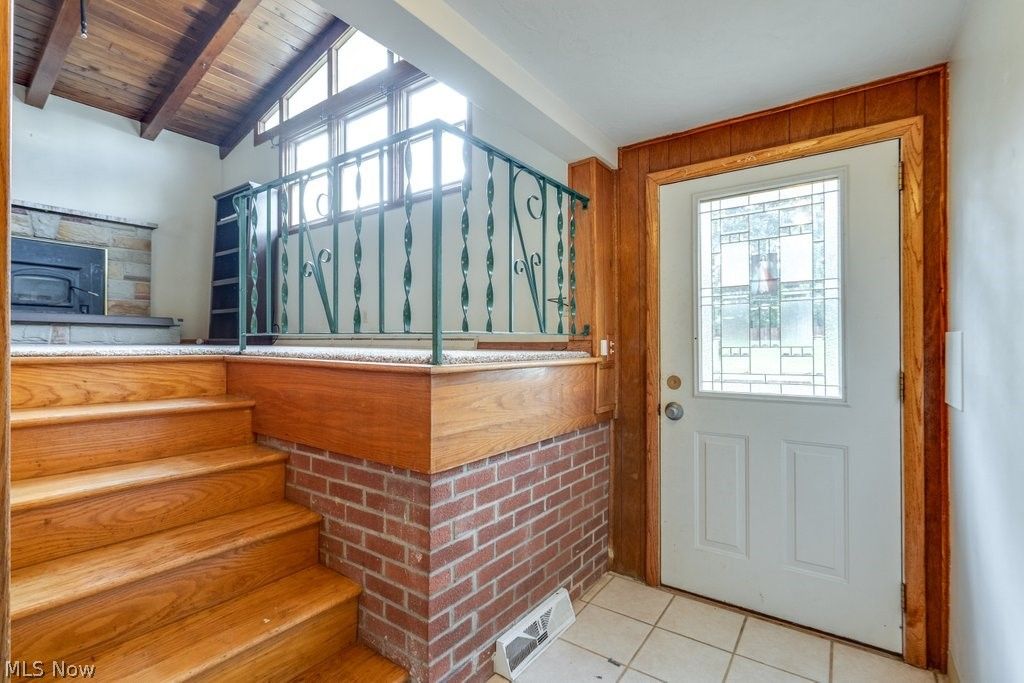 Photo of 3721 N Sunnyfield Drive, Copley, OH 44321 (MLS # 5222662)