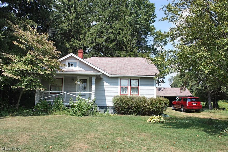 Absolute auction, sells to highest bidder on location on THURSDAY, OCTOBER 1, 2015 at 6:00PM. Home-Garage/Shop – 5 Acres - Perry Twp. – Perry Local Schools - Stark Co. Navarre, OH. Real estate features adorable 3 bedroom, 1 story home w/full shower bath.  Quaint country kitchen, dining room & large living room.  Full basement, glass block windows, 100 AMP breaker electrical service, fuel oil hot water furnace (service tune up within the last year) utility area.  Rear screened porch overlooks shaded tree picnic area.  Detached 2 stall garage with rear hobby shop/horse barn. 4.9 acres land currently farmed and lays nice.  Great views in easily accessible area.  Call Anna Van Dyke with questions on purchasing. **TERMS ON REAL ESTATE: 15% down auction day, balance due at closing. A 10% Buyer’s premium will be added to the highest bid to establish the purchase price.  Any desired inspections must be made prior to bidding. All information contained herein was derived from sources believed to