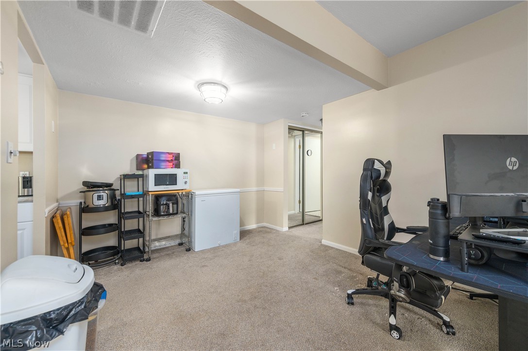 Carriage Hill Condo - Residential