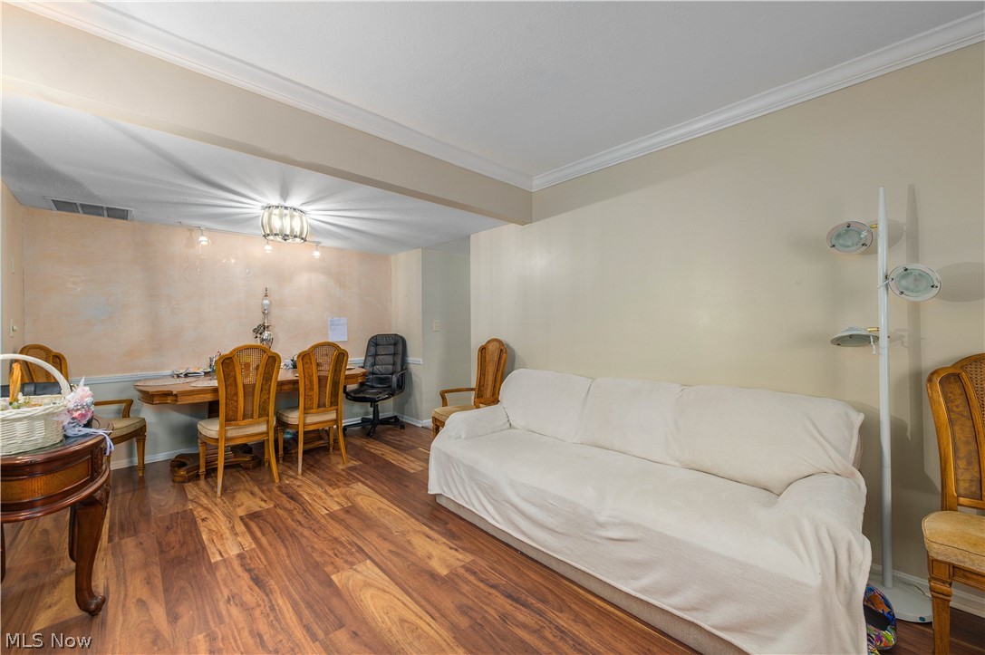 Carriage Hill Condo - Residential