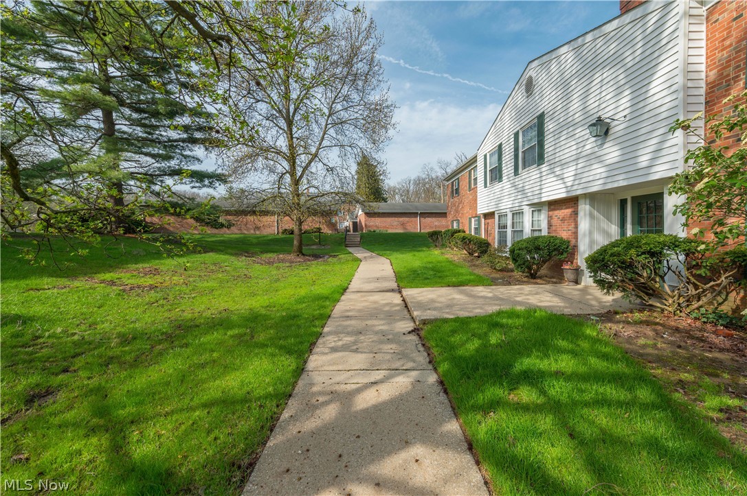 Carriage Hill Condo - Residential