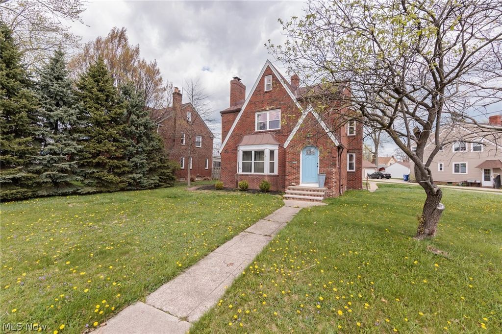 Photo of 3155 Rocky River Drive, Cleveland, OH 44111 (MLS # 5200899)