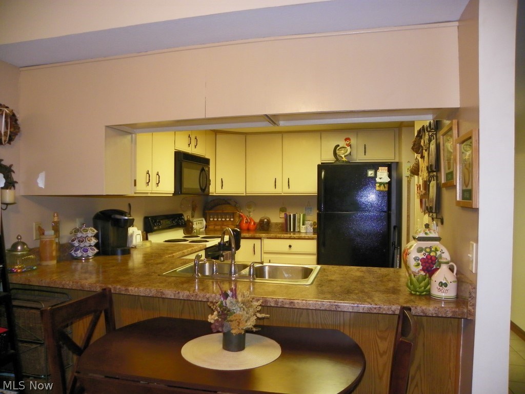 Snug Harbor Condo - Residential