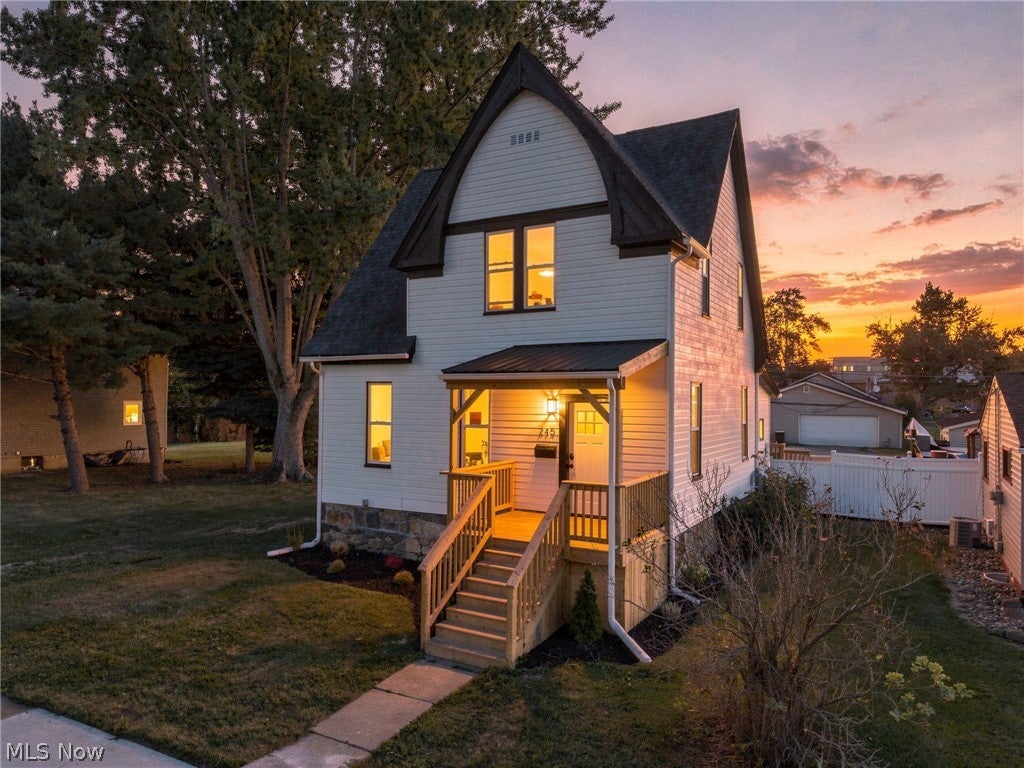 245 E Maryland Avenue
