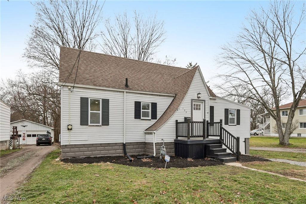Photo of 133 N Pearl Street, Columbiana, OH 44408 (MLS # 5180982)