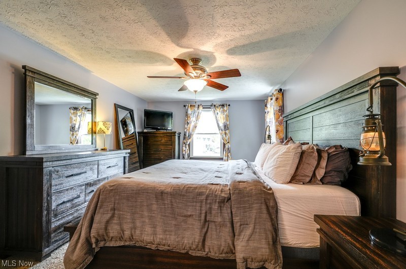 Hunters Crk 03 - Residential