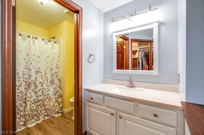 Hunters Crk 03 - Residential