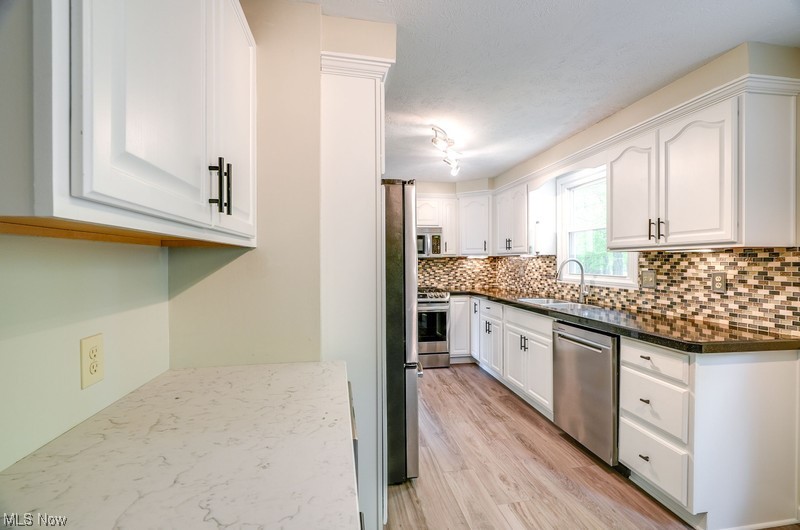 Hunters Crk 03 - Residential